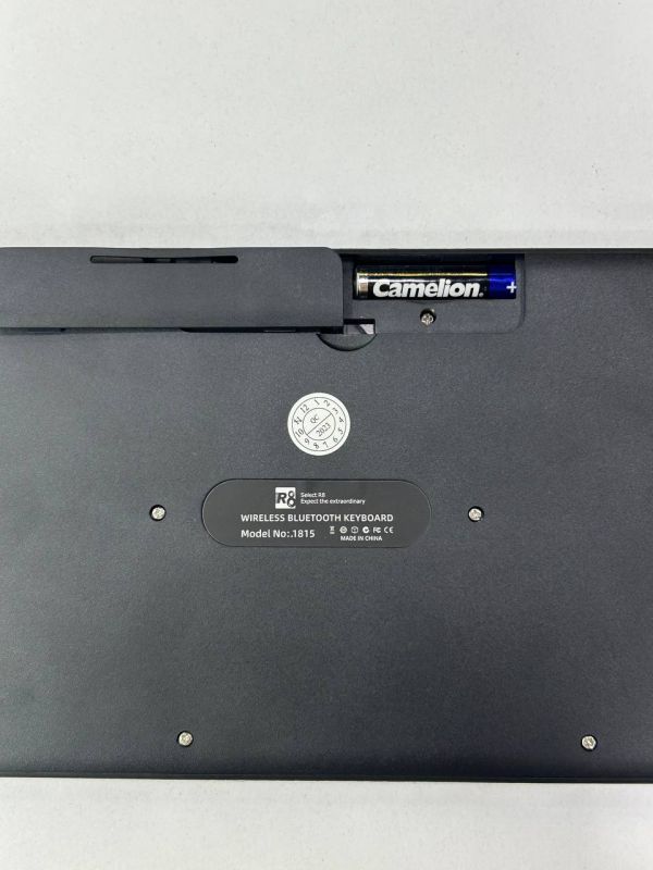 Bluetooth klaviatura "R8-1815"