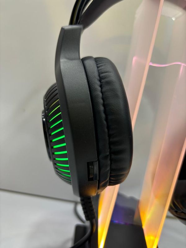 Qulaqlıq "R8 H01 RGB Gaming Headset"